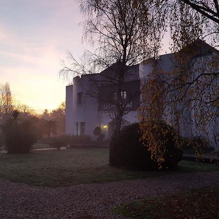 Logis Hotel La Croix Du Sud Le Tour-du-Parc المظهر الخارجي الصورة