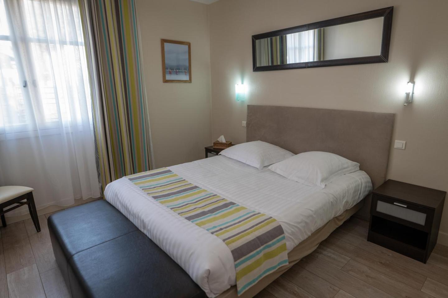 Logis Hotel La Croix Du Sud Le Tour-du-Parc المظهر الخارجي الصورة